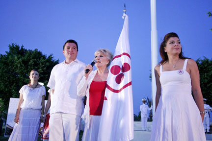 La Bandera de la Paz en la bella “Cozumel, isla de paz”