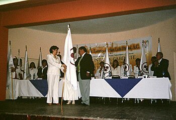 Торжества по поводу вручения Знамени Мира в San Luis Potosi, 29.11.04.