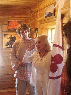 Entrega de la Bandera de la Paz a la Siberian Roerich Society