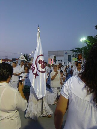 La Bandera de la Paz en la bella Cozumel, isla de paz