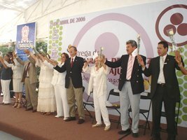 Presentation of the Banner of Peace to Guanajuato State, Mexico
