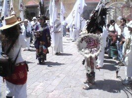 La Bandera de la Paz en la Cima de la Peña Mágica de Bernal-Querétaro