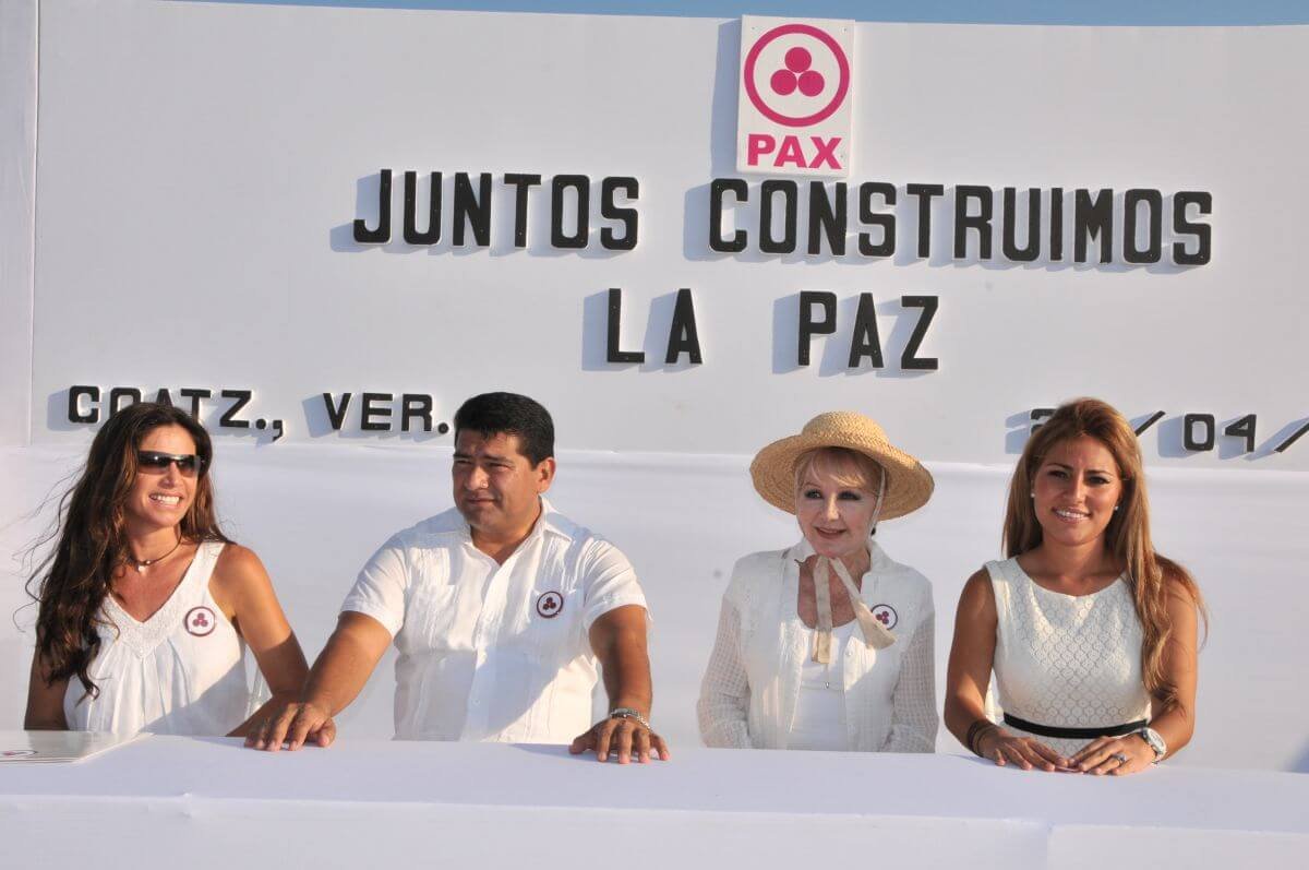 43 Banderas Ondeando Cotazacoalcos 03