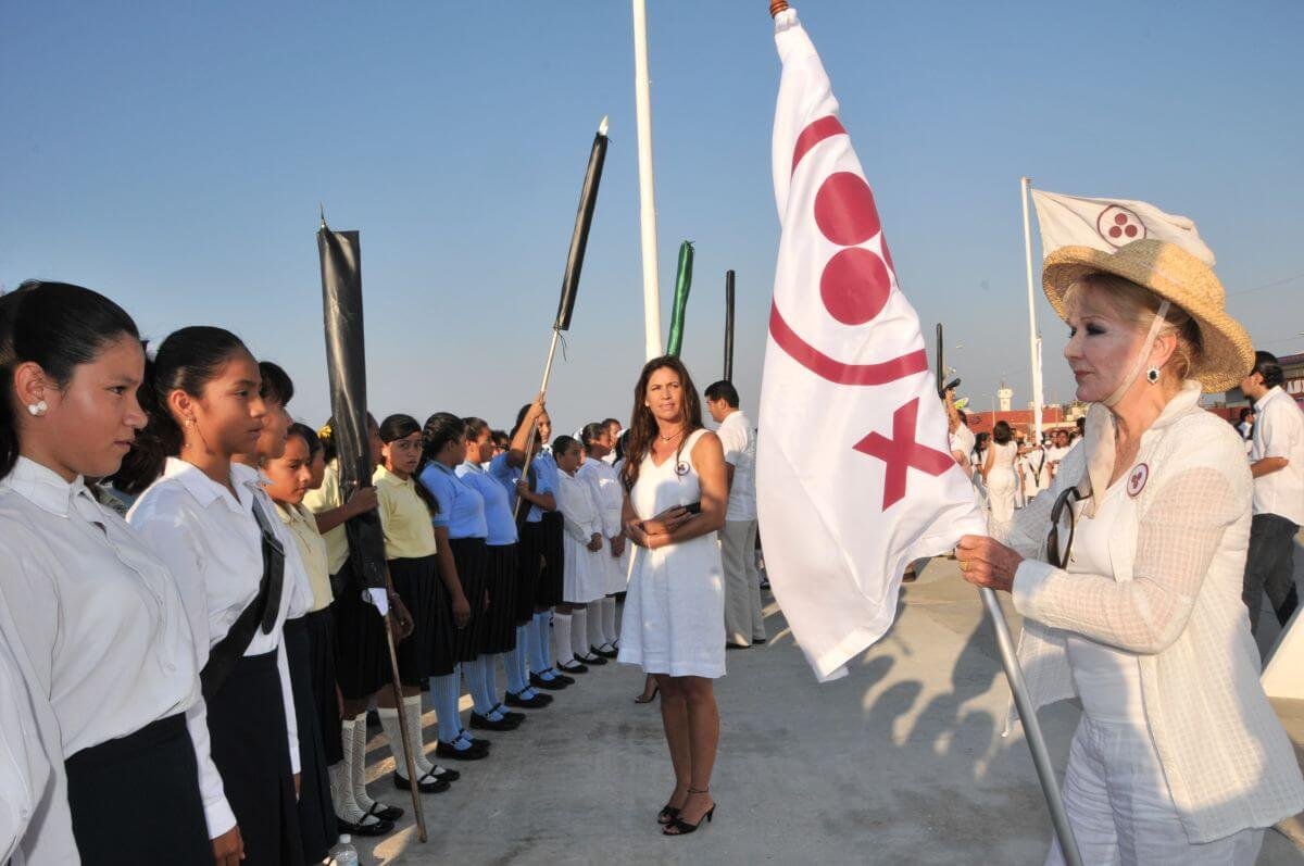 43 Banderas Ondeando Cotazacoalcos 05