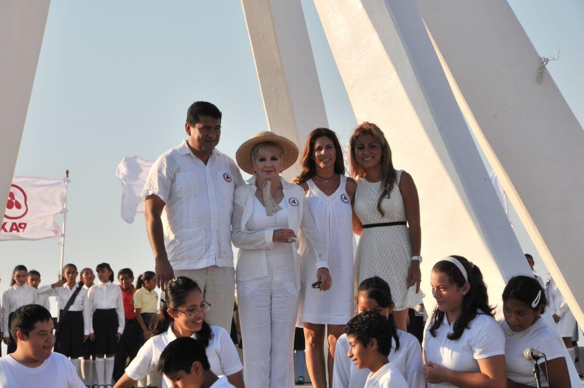 43 Banderas Ondeando Cotazacoalcos 10