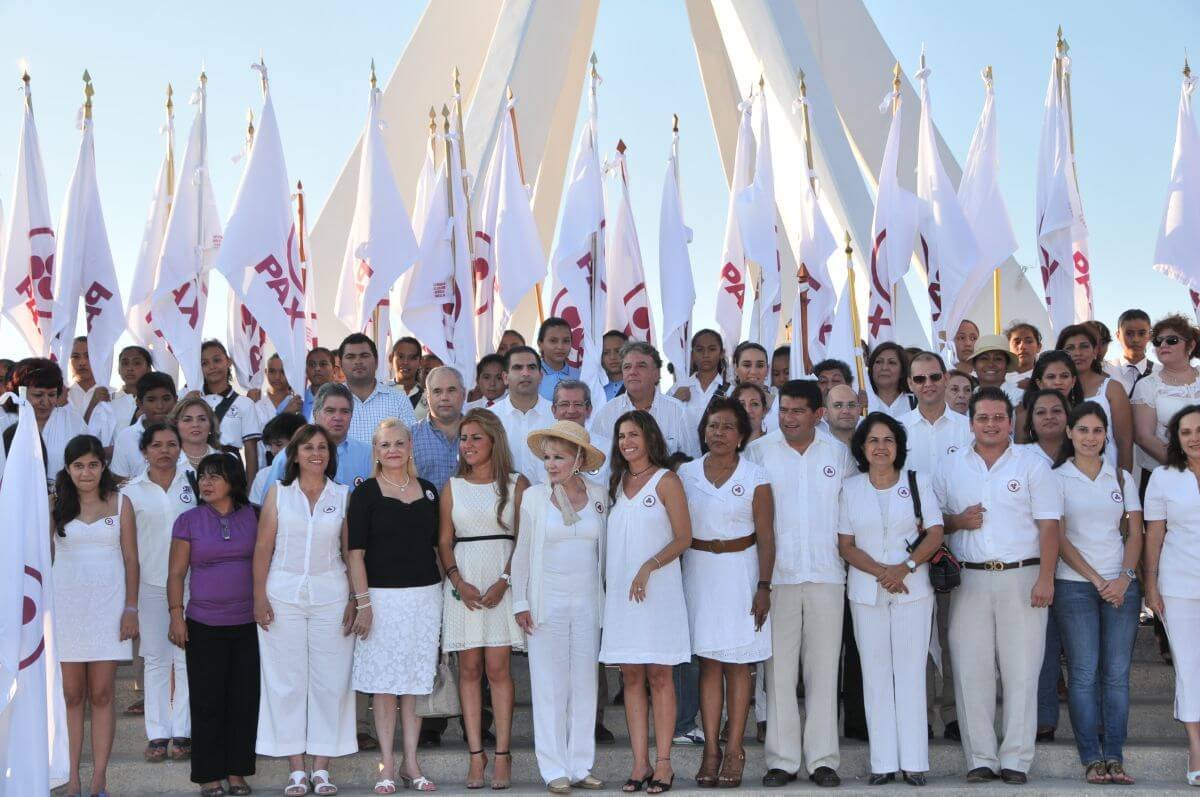 43 Banderas Ondeando Cotazacoalcos 12