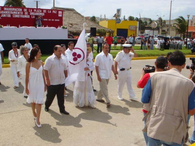 Bandera Paz Coatzacoalcos 01