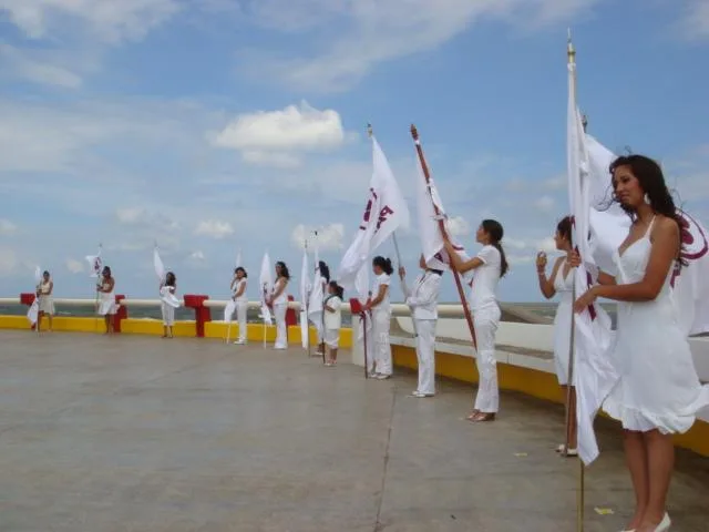 Bandera de la Paz en Coatzacoalcos