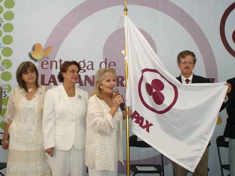 Entrega de la Bandera de la Paz a Guanajuato