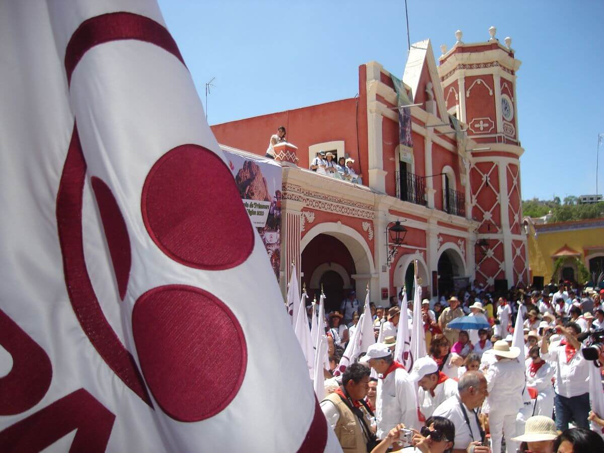 Entrega Bandera Querétaro 02