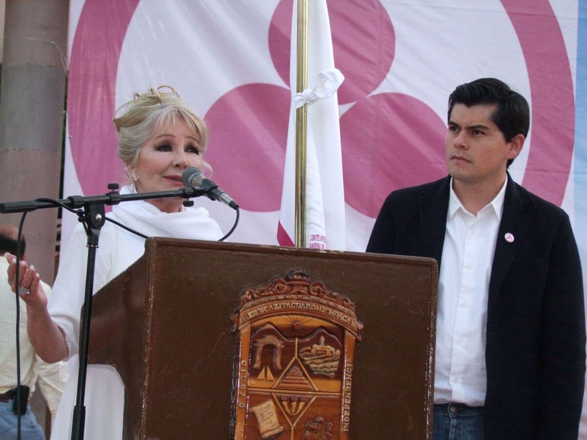 Izamiento Bandera Monumental Zitácuaro 04