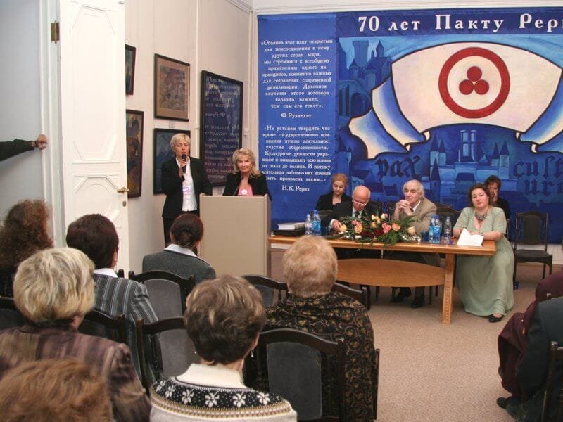 Pacto Roerich y Bandera Paz 70 Aniversario Rusia 04